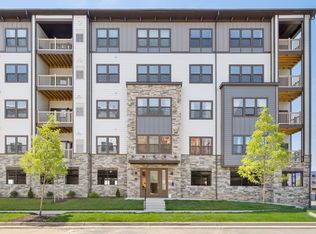 1611 Potomac Shores Pkwy #401, Dumfries, VA 22026