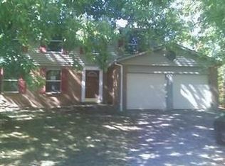2266 Chesterfield Ln, Batavia, OH 45103