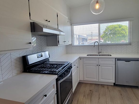 5th image of 831 S Flower St #8
