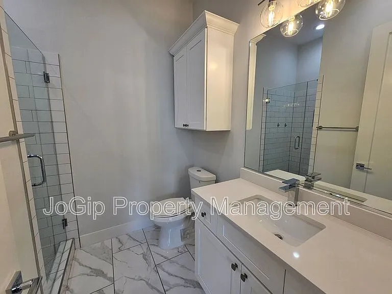 2620 Valley View Ln #102 — Photo 8
