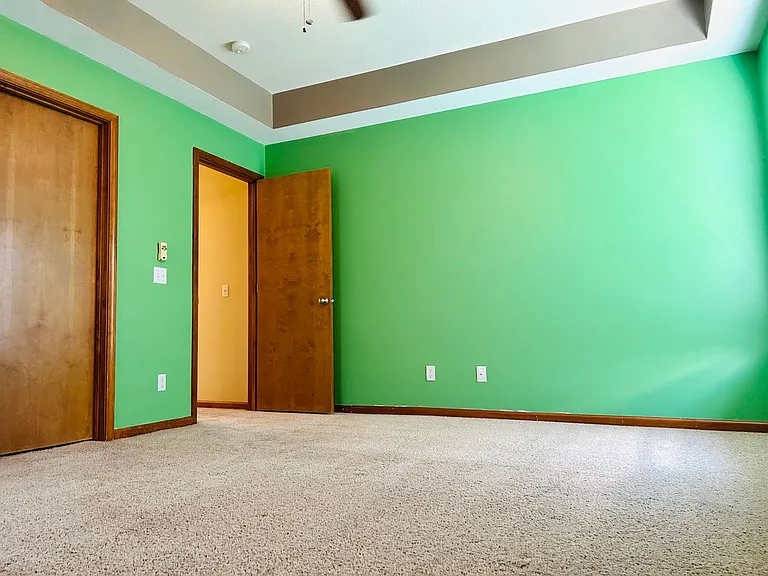 2743 Devin Dr — Photo 12