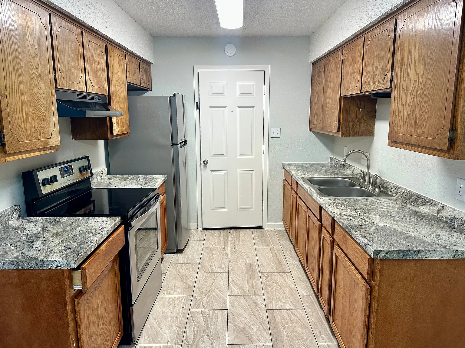 2 bed, 1095 sqft, $1,495 — Photo 4