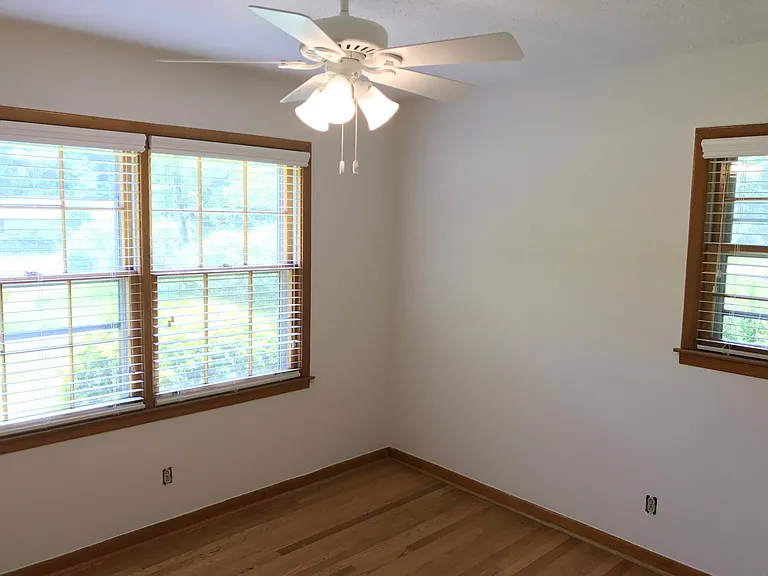 1321 Mary Dale Dr SW — Photo 18