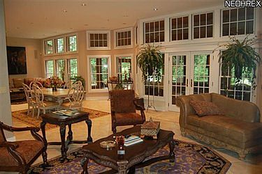 5th image of 9280 Bay Hill Dr NE