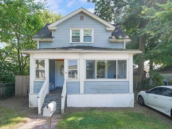 15 Eldert St, Springfield, MA 01109