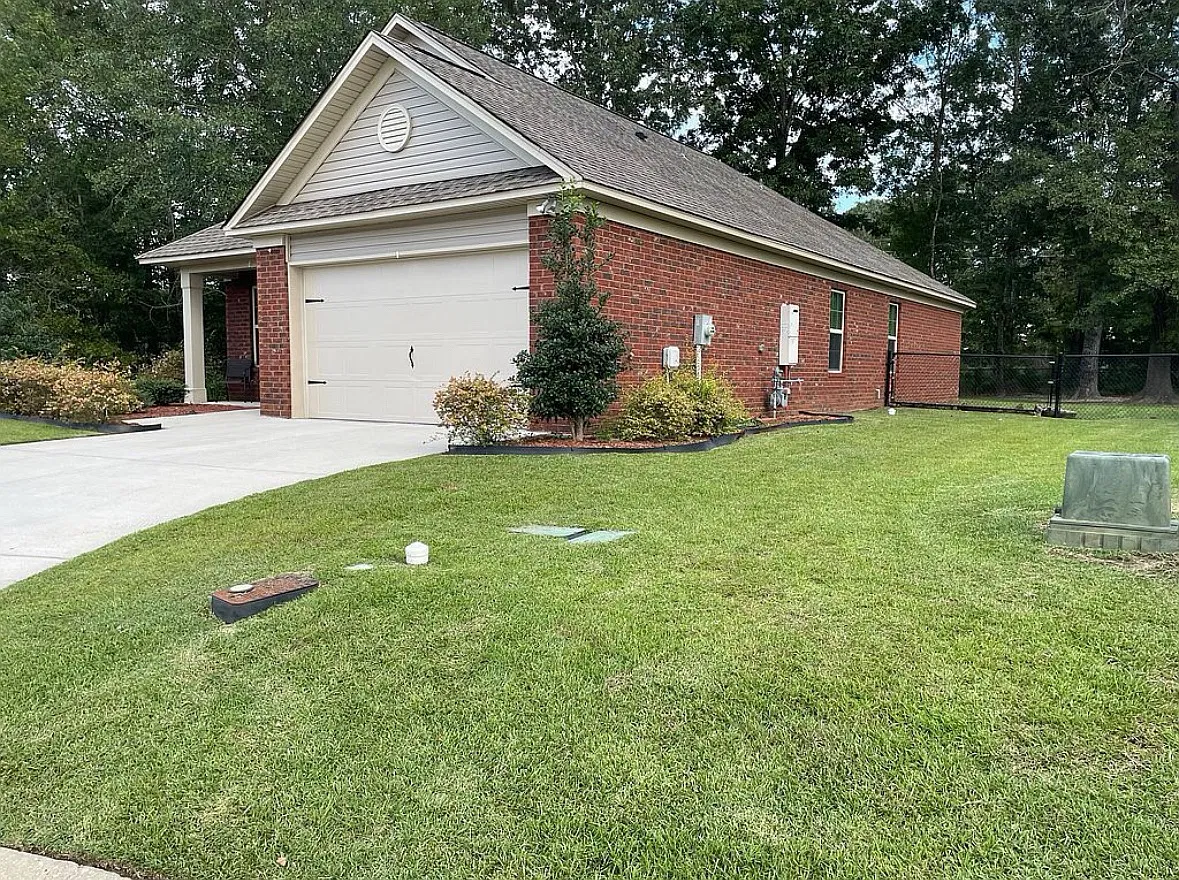 40 Revolutionary Way — Photo 2