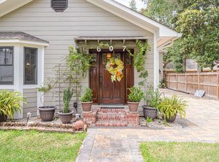 607 Catchot Pl, Ocean Springs, MS 39564