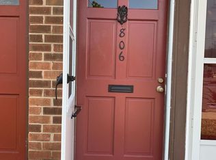 806 Henri Ct, Burlington, NJ 08016