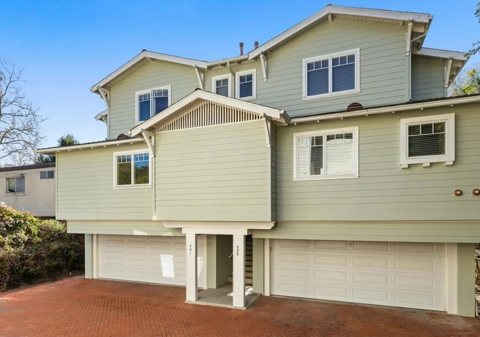 Downtown Santa Barbara 2 Bedroom — Photo 1