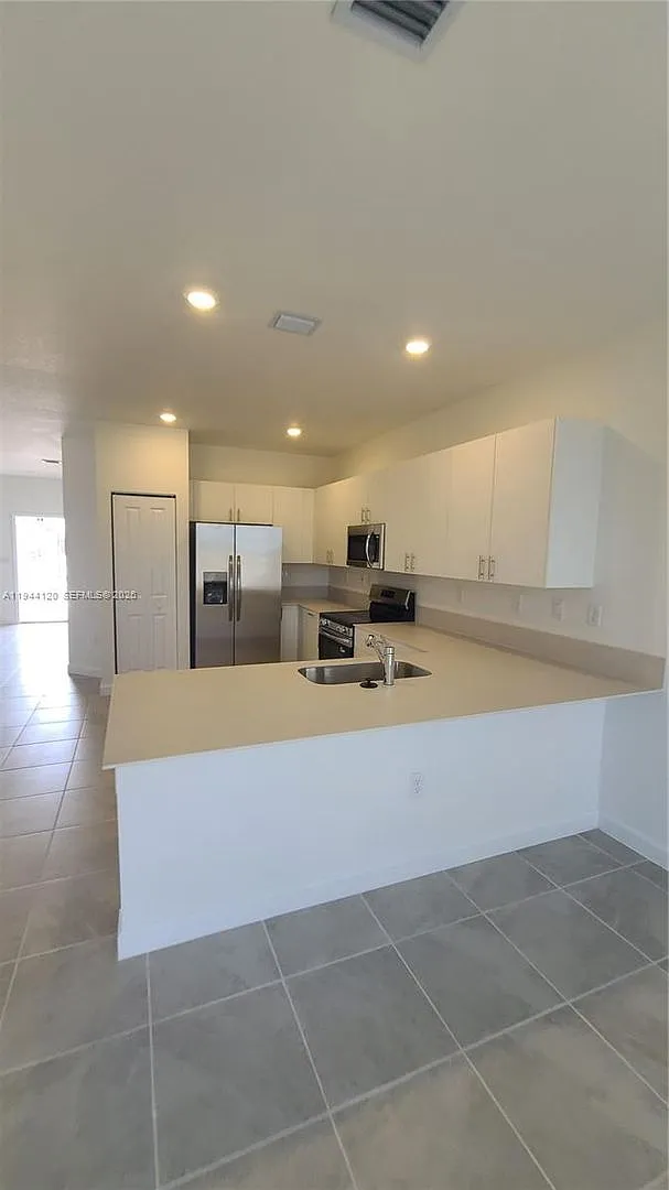 2750 SE 24th Terrace 2750, Homestead, FL 33035 — Photo 2