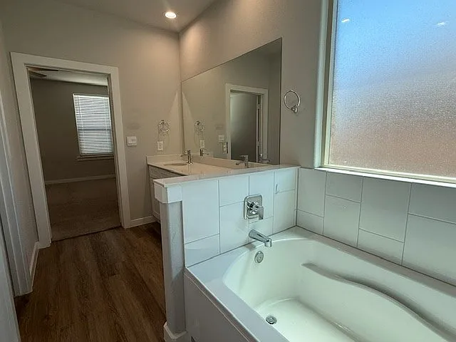 6908 Expedition Dr — Photo 24