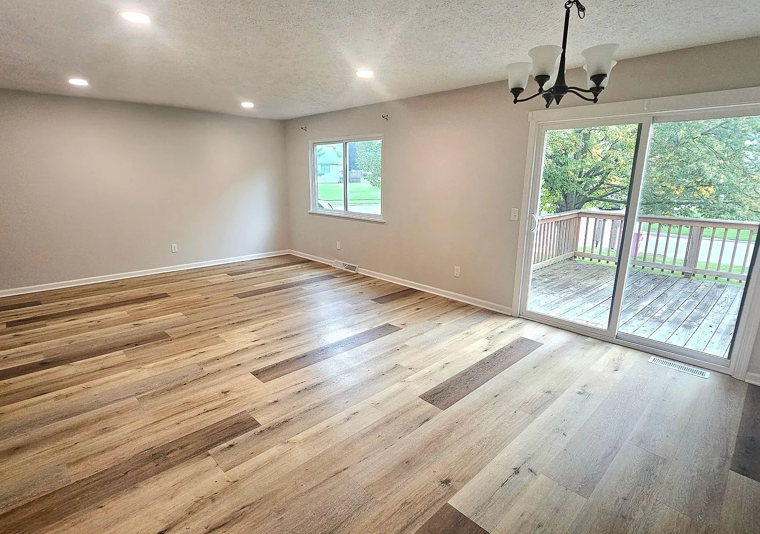 1817-1819 Sawmill Pl Mansfield OH 44904 — Photo 4