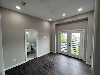 2nd image of 2729 Weisenberger St #102-104