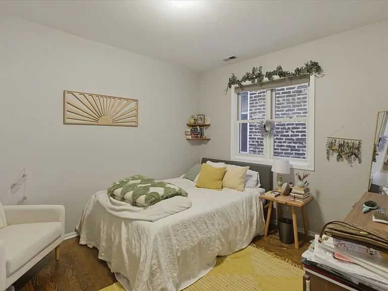 1038 N Marshfield Ave #3 — Photo 9
