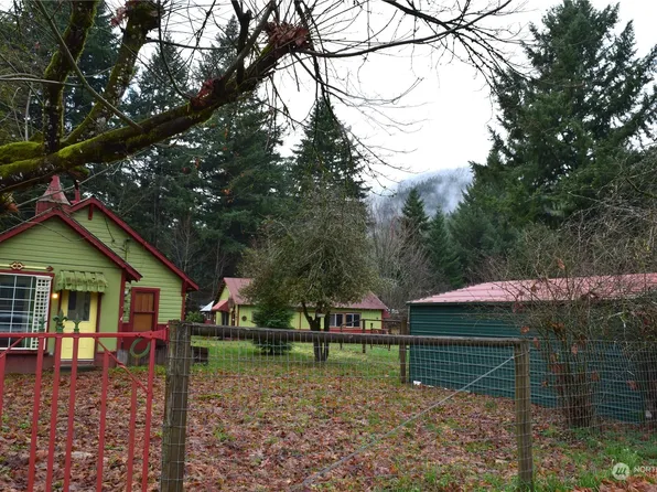 173 Young Road, Randle, WA 98377