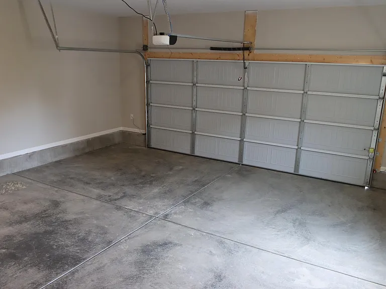 322 Briarwood Ln — Photo 36