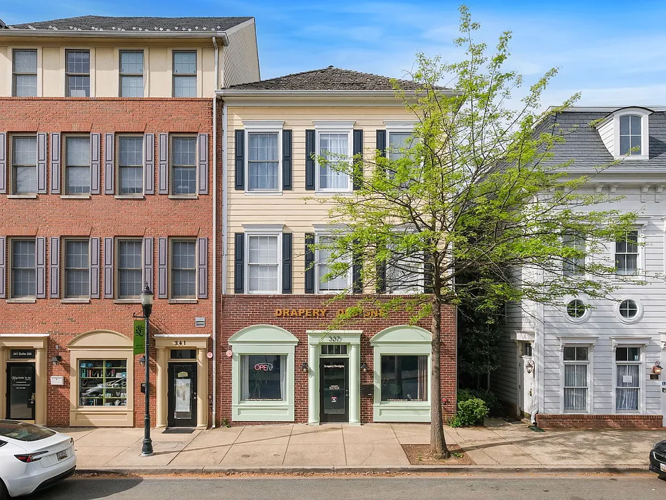 337 Main St