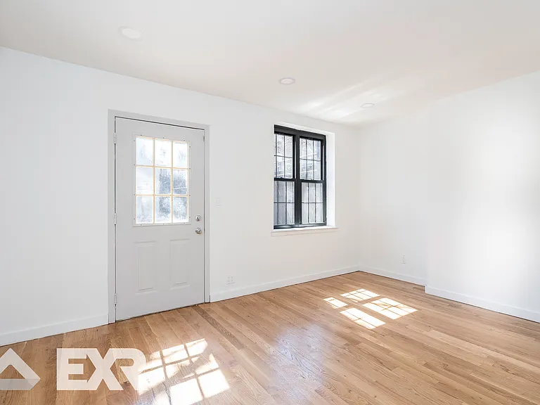 354A Quincy St #1A — Photo 3