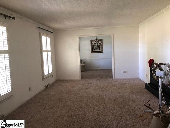 4th image of 103 Sand Hill Dr