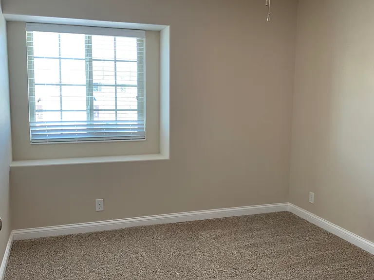 2539 Telluride Cir — Photo 30