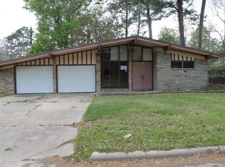 590 Teri Dr, Vidor, TX 77662