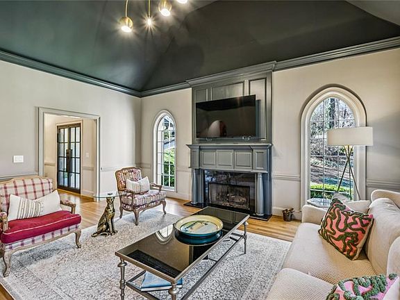 5th image of 4575 Jett Rd