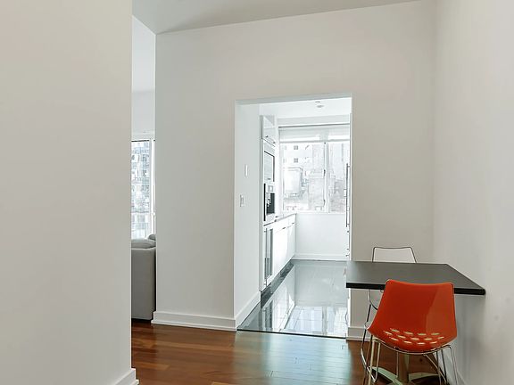 5th image of 66 E 55th St #20A