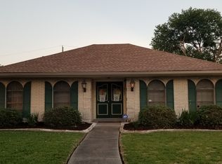 2657 Saturn St, Harvey, LA 70058