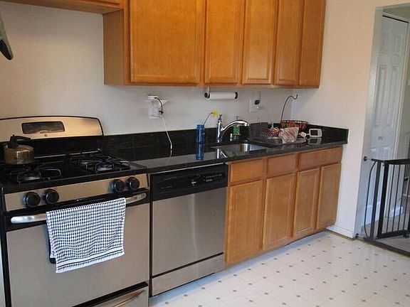 5th image of 1232 Kathryn Rd