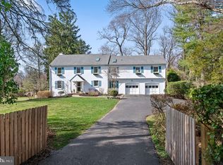 284 W Valley Rd, Strafford, PA 19087