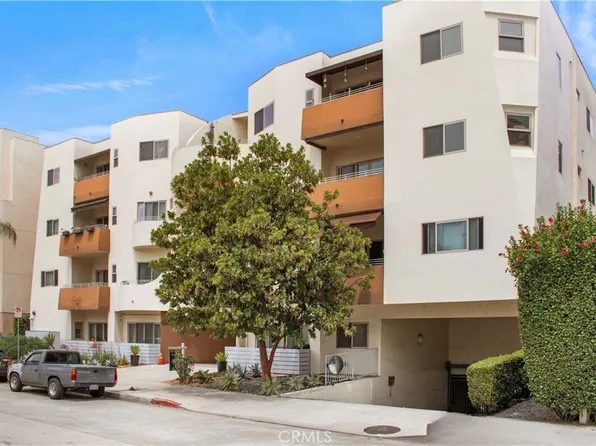 5016 Bakman Ave #304, North Hollywood, CA 91601