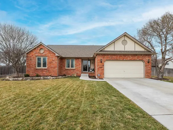 343 N Bay Country Ct, Wichita, KS 67235