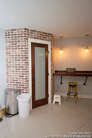 245 Calumet Pl — Photo 10