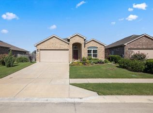 8317 White Hart Dr, Fort Worth, TX 76179