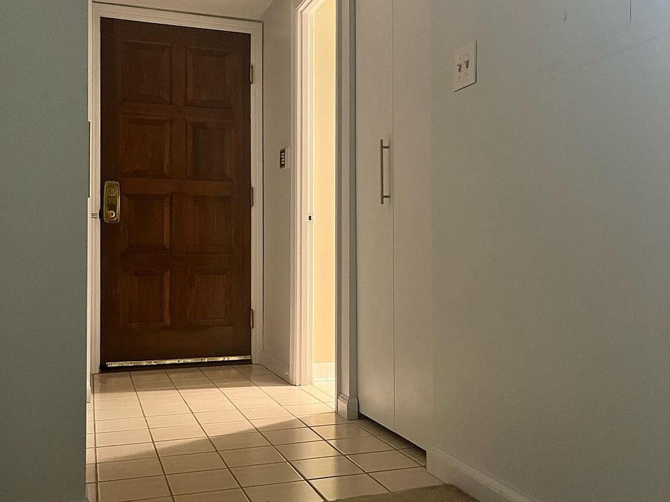 1st image of 155 W Main St APT 500