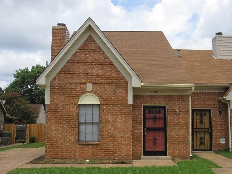 1st image of 5798 Plum Valley Dr