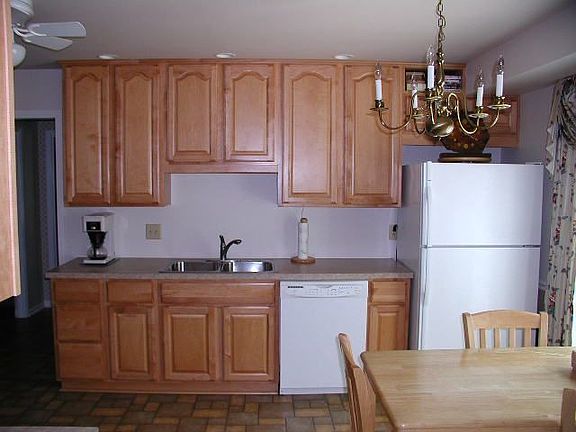 maple cabinets