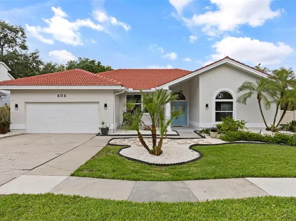 606 Tomoka Dr, Palm Harbor, FL 34683