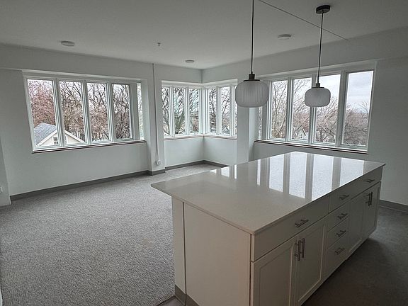 5th image of 3483 Larimore Ave #308