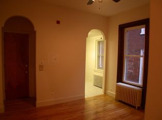 1532 Green St APT 2R, Philadelphia, PA 19130