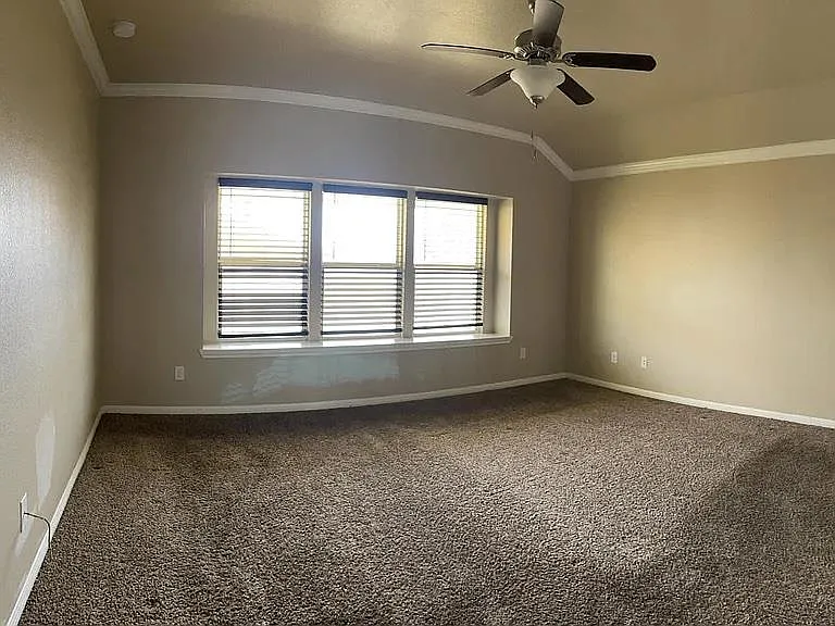 604 W Vega Ln — Photo 8