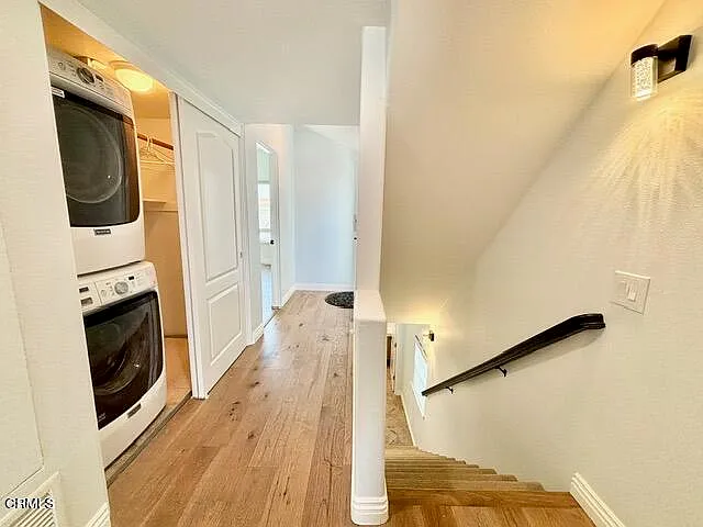 108 Los Feliz St — Photo 20