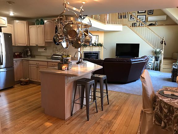3rd image of 3112 Shayna Way