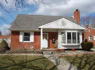 3615 Betsy Ross Dr, Royal Oak, MI