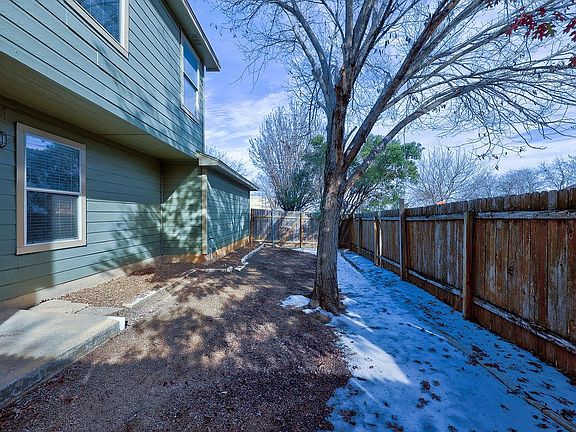 3rd image of 9317 Rowlands Sayle Rd