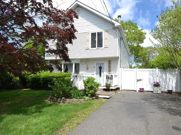 21 Northern Boulevard, Shirley, NY 11967