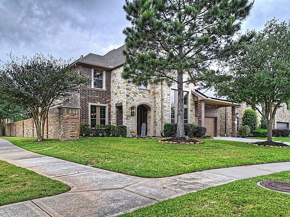 3rd image of 17523 Mineral Bluff Ln