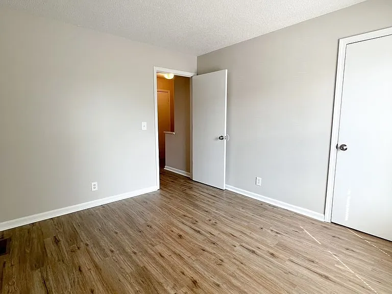115 Ballygar St — Photo 10