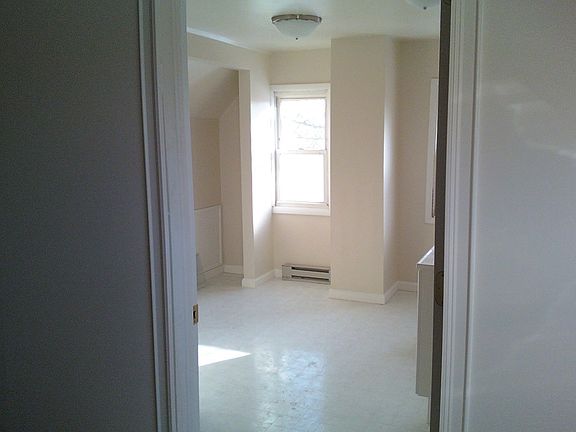 2nd image of 1640 Minion Ave