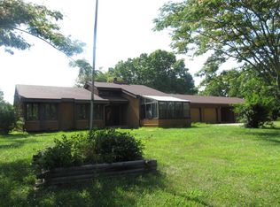 1929 Airport Rd, Mansfield, MO 65704